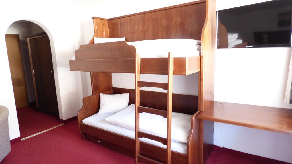 Hotel Dorfgasthof Schloesslstube Stuhlfelden ภายนอก รูปภาพ